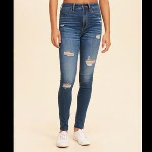 Hollister Ultra High Rise Super Skinny Classic Stretch Distressed Jeans